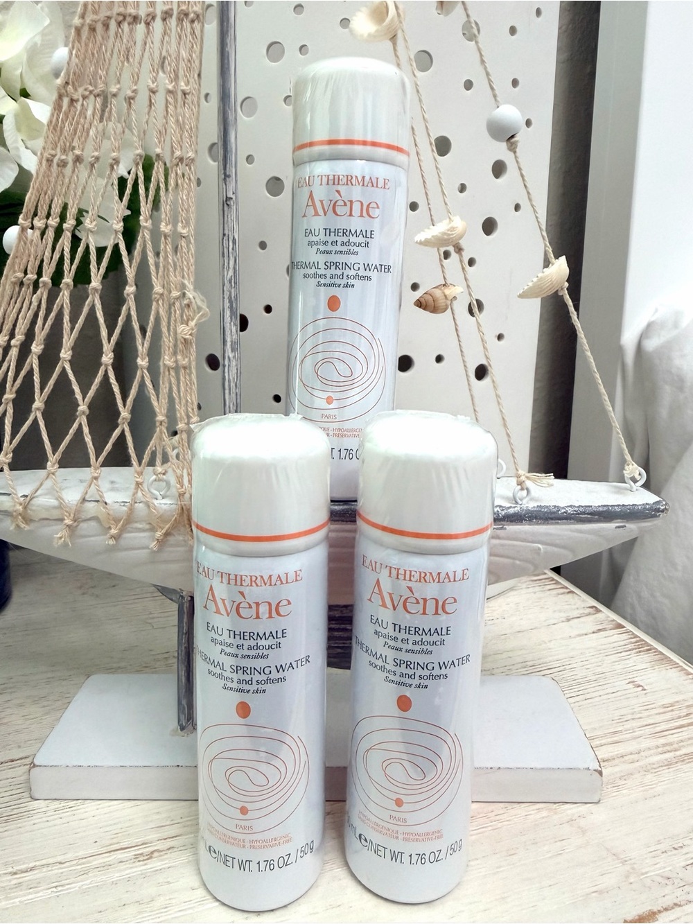 Avène Thermal Spring Water Spray - Soothing Facial Mist in White
